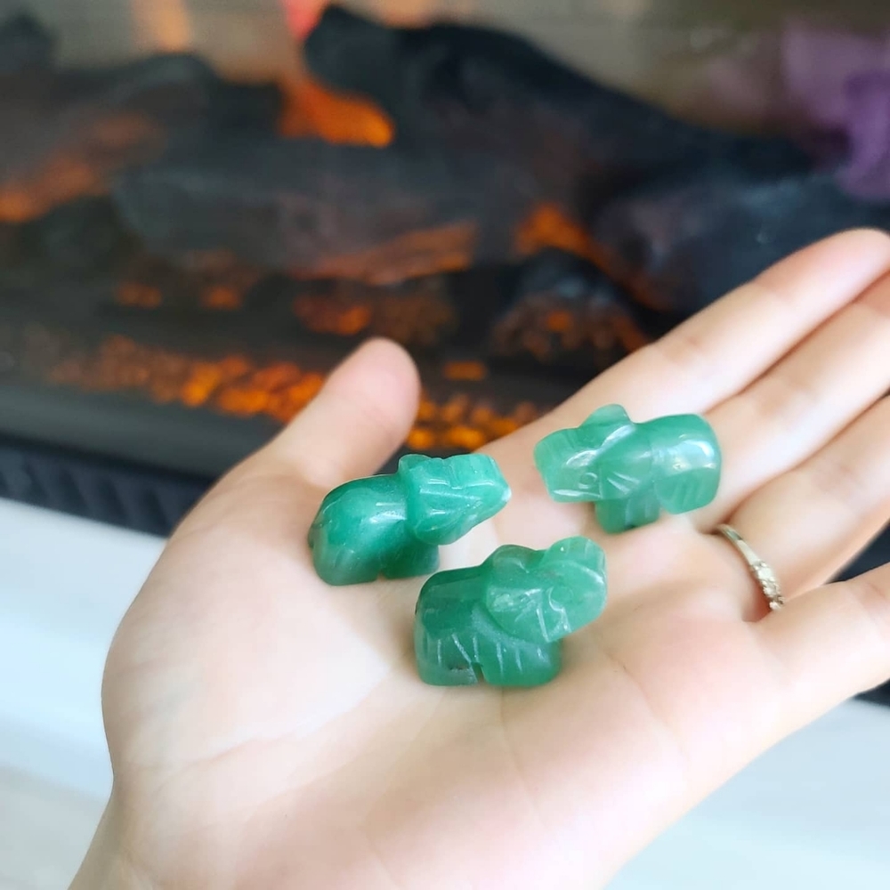 Natural Green Aventurine Elephants carvings